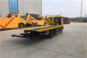 北航非事故拖车