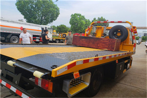 北航附近拖车电话号码服务